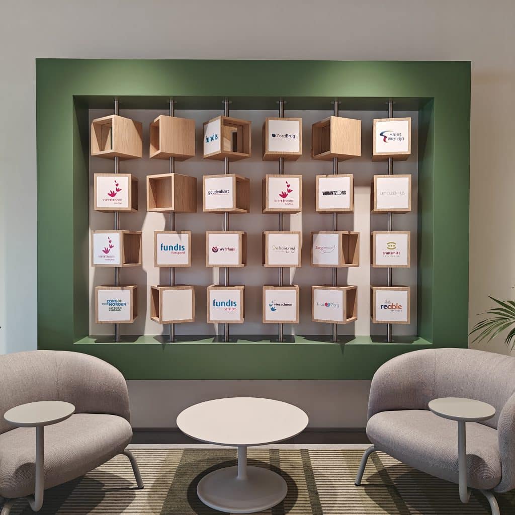 bedrijf marketing draaiende dozen design groen uniek speels creatief branding maatwerk.jpg